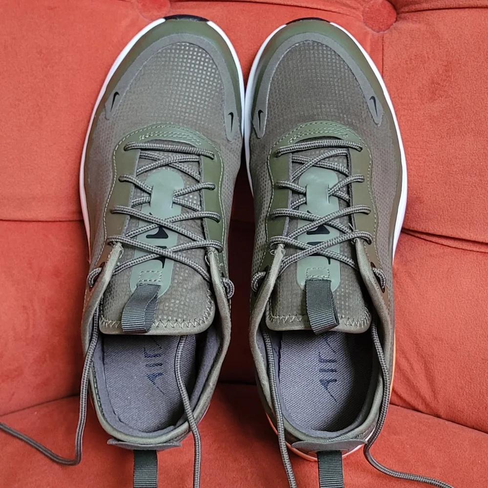 Nike Air Max Dia Medium Olive Women's Size 7.5 - Picture 6 of 12